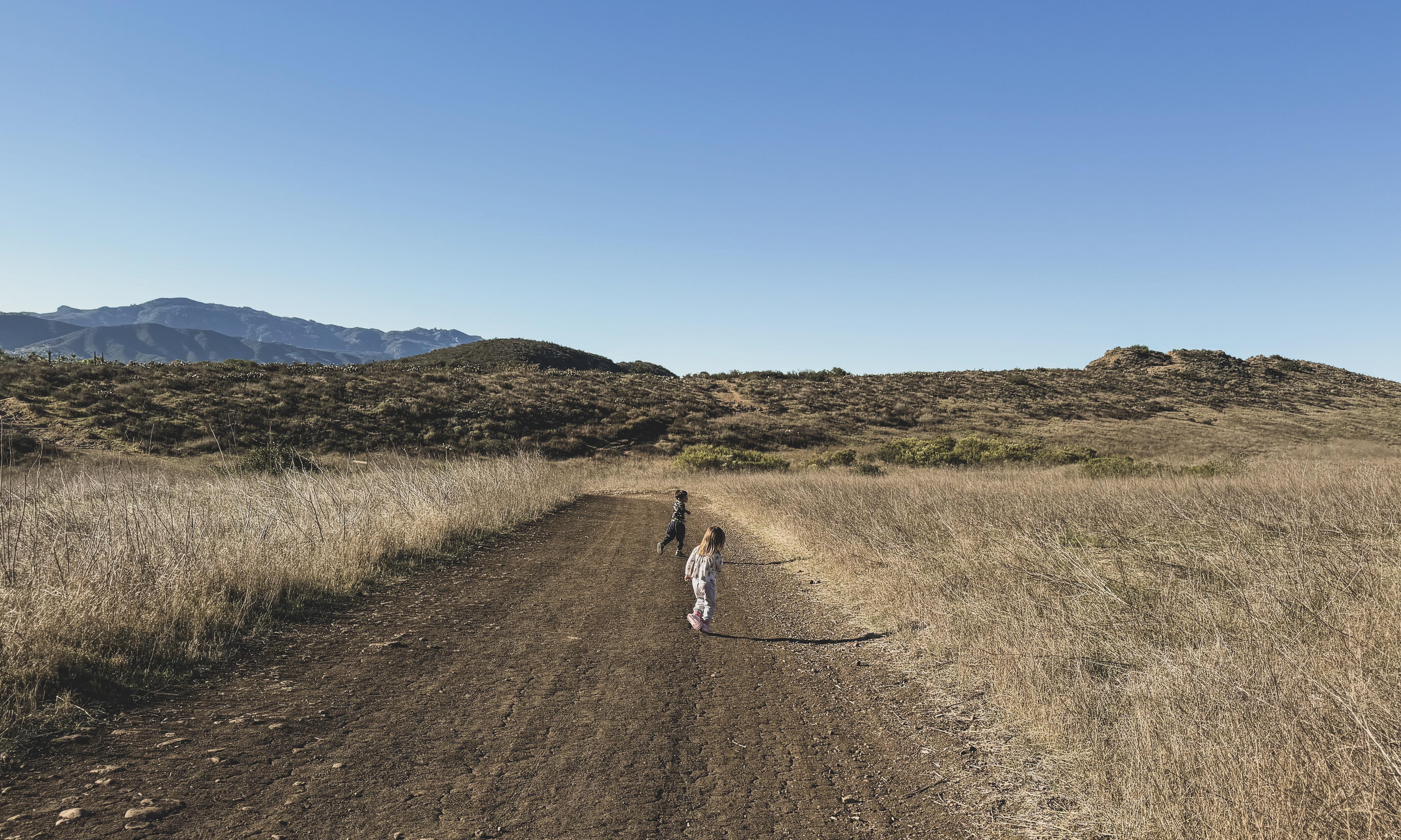 kids running in Wildwood Regional Park